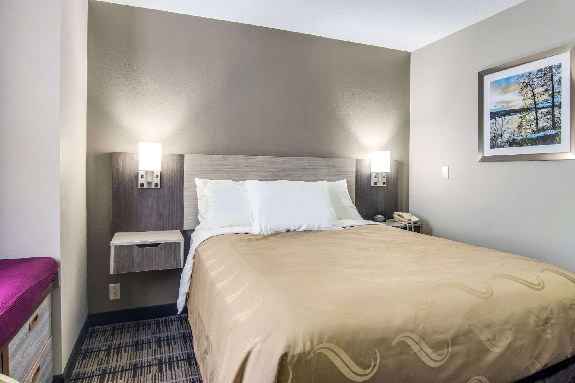 Quality Inn & Suites Grove City-Outlet Mall Zewnętrze zdjęcie