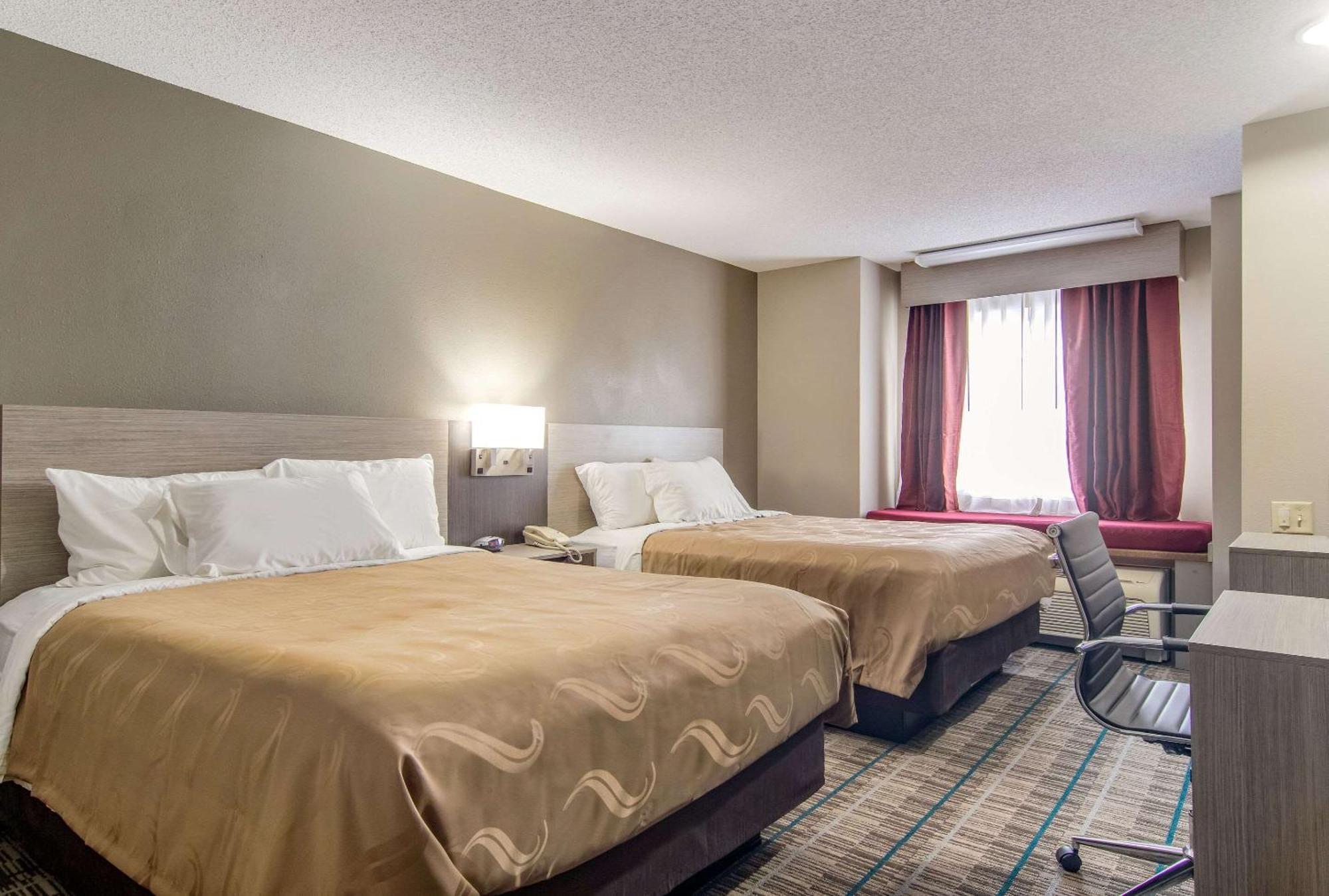 Quality Inn & Suites Grove City-Outlet Mall Zewnętrze zdjęcie